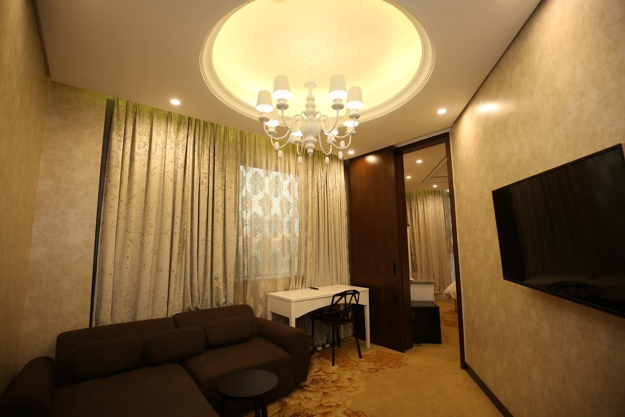 Crown Crystal Hotel Şanghay Dış mekan fotoğraf