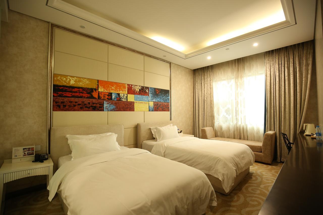 Crown Crystal Hotel Şanghay Dış mekan fotoğraf