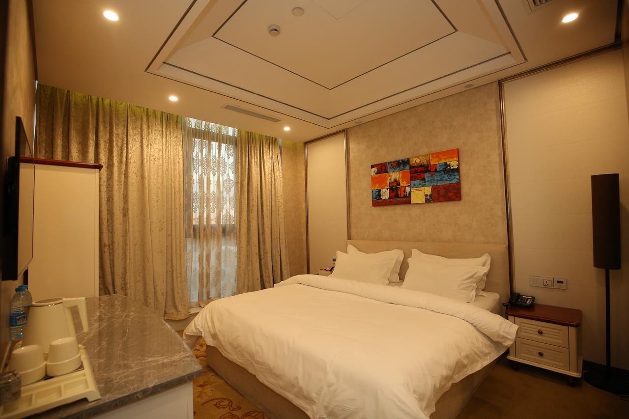 Crown Crystal Hotel Şanghay Dış mekan fotoğraf
