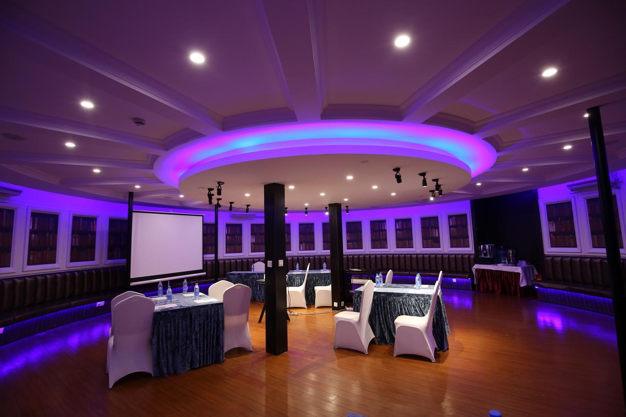 Crown Crystal Hotel Şanghay Dış mekan fotoğraf