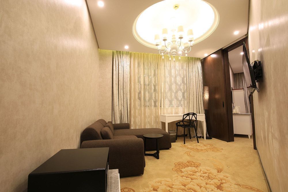 Crown Crystal Hotel Şanghay Dış mekan fotoğraf