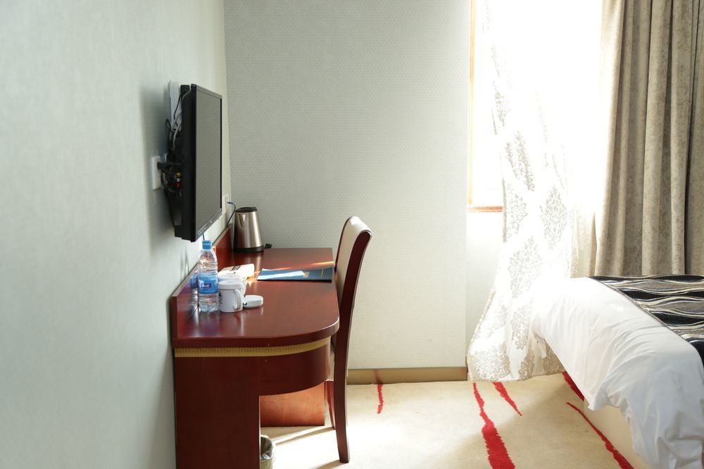 Crown Crystal Hotel Şanghay Dış mekan fotoğraf
