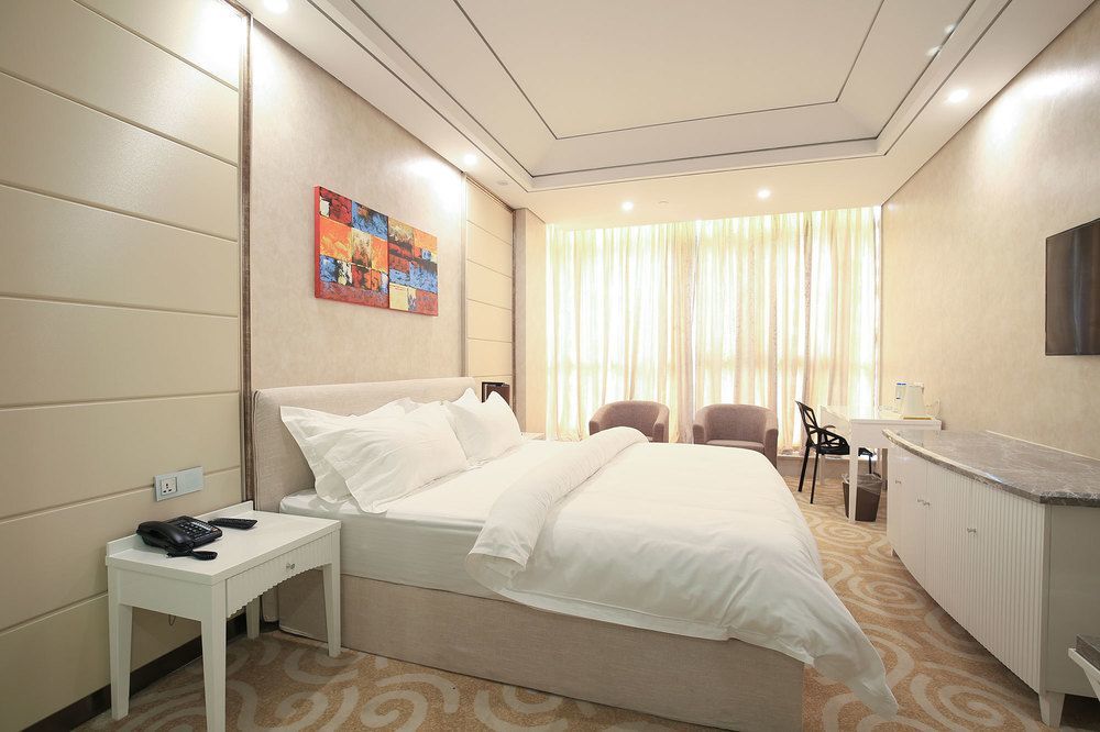 Crown Crystal Hotel Şanghay Dış mekan fotoğraf