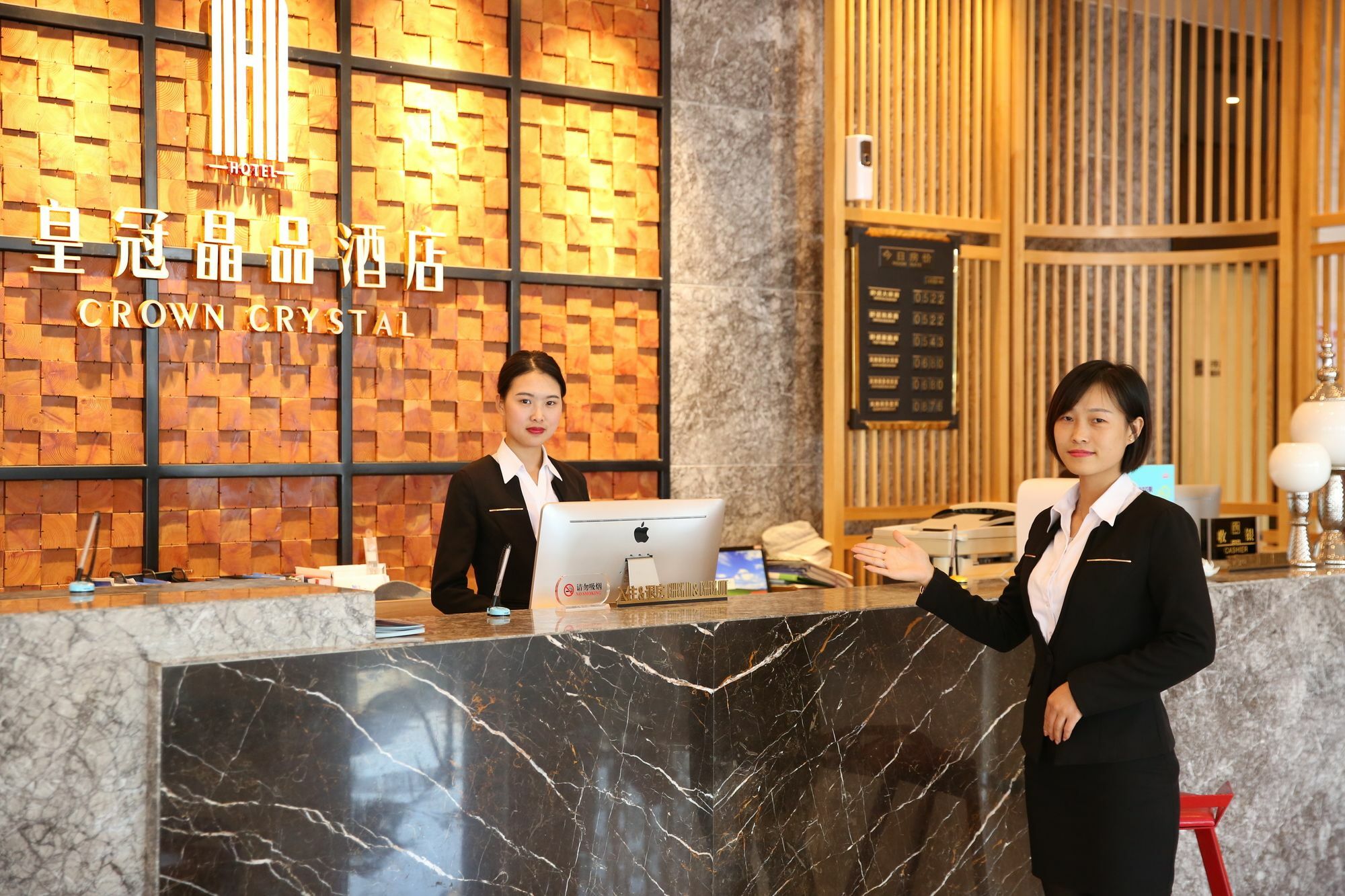 Crown Crystal Hotel Şanghay Dış mekan fotoğraf